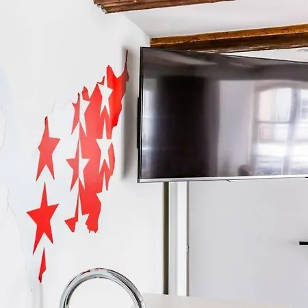 Appartement - Joli No 4 Au Centre De La Vielle Ville *